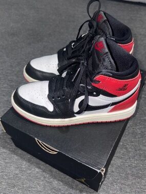 Jordan 1 Retro High Og Kids - Size 13C
